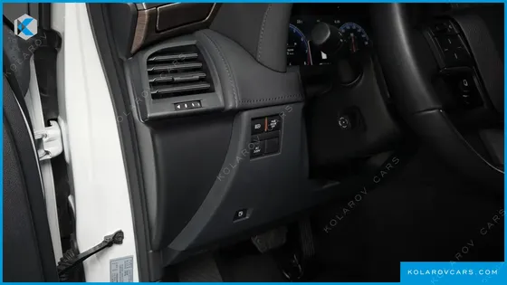 TOYOTA ALPHARD 2.5 HEV EXECUTIVE AWD
