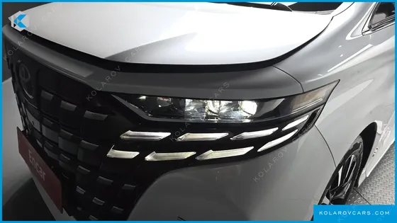 TOYOTA ALPHARD 2.5 HEV EXECUTIVE AWD
