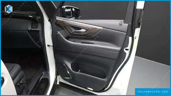TOYOTA ALPHARD 2.5 HEV EXECUTIVE AWD