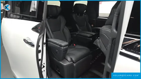 TOYOTA ALPHARD 2.5 HEV EXECUTIVE AWD