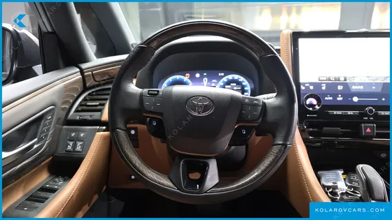 TOYOTA ALPHARD 2.5 HEV EXECUTIVE AWD