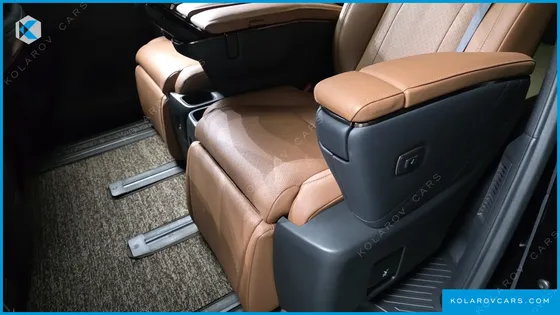 TOYOTA ALPHARD 2.5 HEV EXECUTIVE AWD