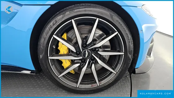 ASTON MARTIN VANTAGE 4.0 V8 COUPE