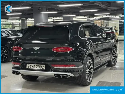 BENTLEY BENTAYGA 4.0 V8 EWB FIRST EDITION