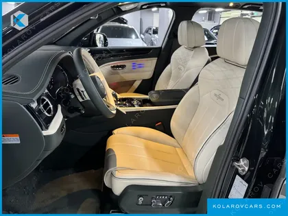 BENTLEY BENTAYGA 4.0 V8 EWB FIRST EDITION