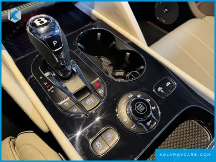 BENTLEY BENTAYGA 4.0 V8 EWB FIRST EDITION