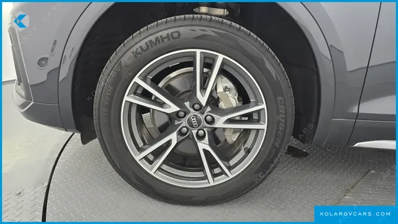 AUDI Q5 45 TFSI QUATTRO