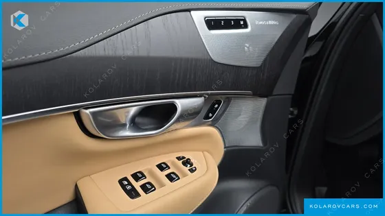 VOLVO XC90 T8 ULTIMATE BRIGHT HYBRID