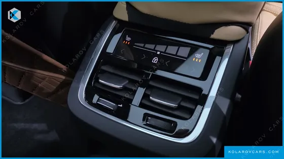 VOLVO XC90 T8 ULTIMATE BRIGHT HYBRID