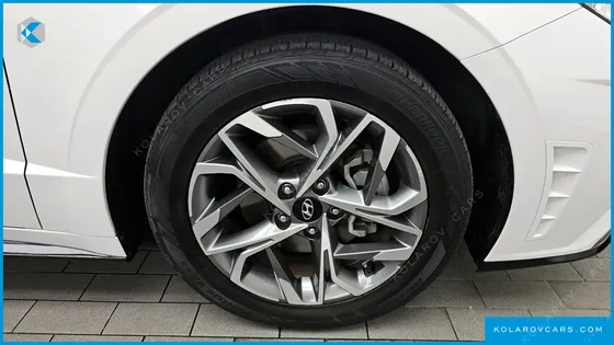HYUNDAI SONATA 2.0