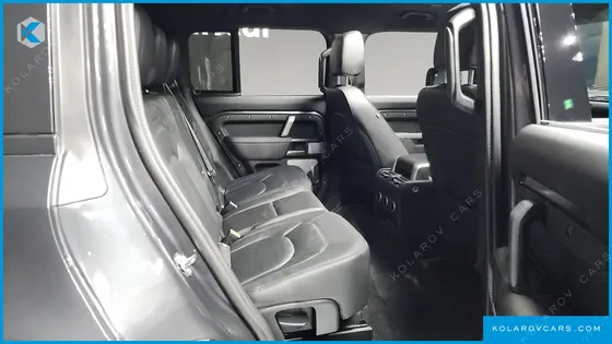 LAND ROVER DEFENDER 130 P400 OUTBOUND