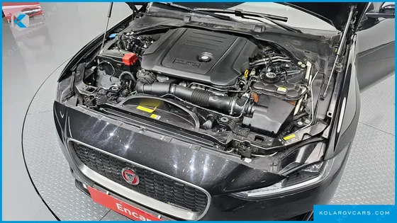 JAGUAR XE D180 R-DYNAMIC S