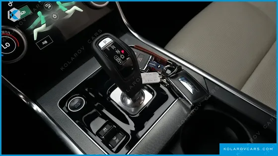JAGUAR XE D180 R-DYNAMIC S