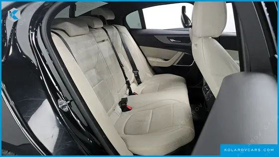 JAGUAR XE D180 R-DYNAMIC S