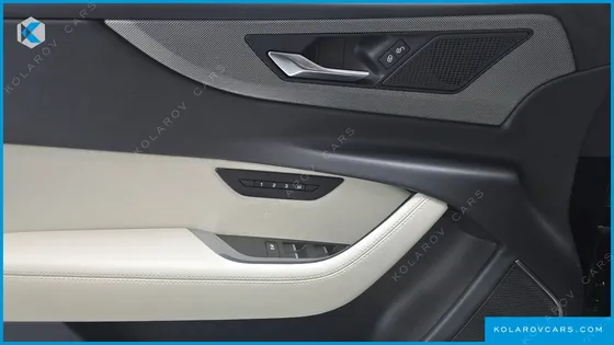 JAGUAR XE D180 R-DYNAMIC S