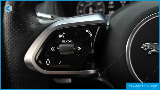 JAGUAR XE D180 R-DYNAMIC S