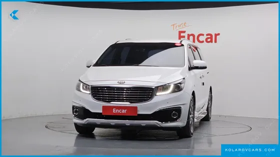 KIA CARNIVAL 9-SEATER LUXURY