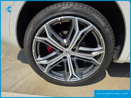 MASERATI LEVANTE 3.8 GTS AWD