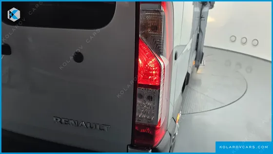 RENAULT KOREA MASTER 2.3 15-SEATER