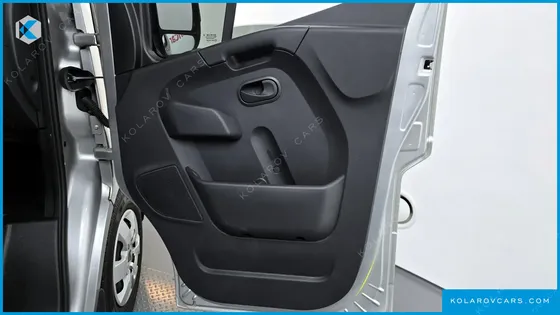 RENAULT KOREA MASTER 2.3 15-SEATER
