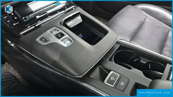 HYUNDAI GRANDEUR 3.0 LPI RENT CAR