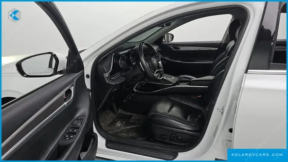 HYUNDAI GRANDEUR 3.0 LPI RENT CAR