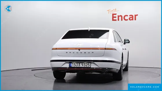 HYUNDAI GRANDEUR CALLIGRAPHY