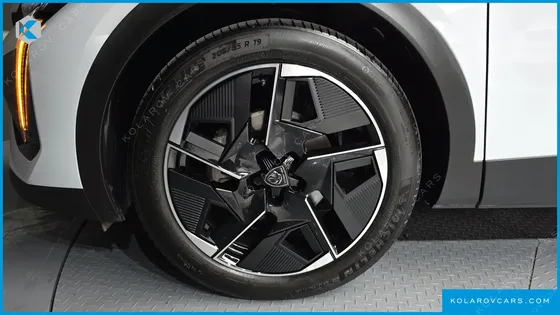 PEUGEOT 408 1.2 PURE TECH GT