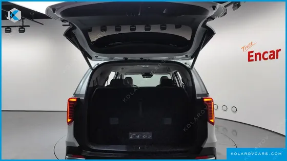 KIA CARNIVAL 9-SEATER SIGNATURE