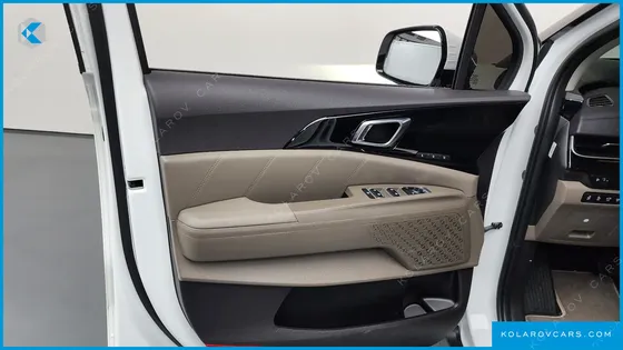 KIA CARNIVAL 9-SEATER SIGNATURE