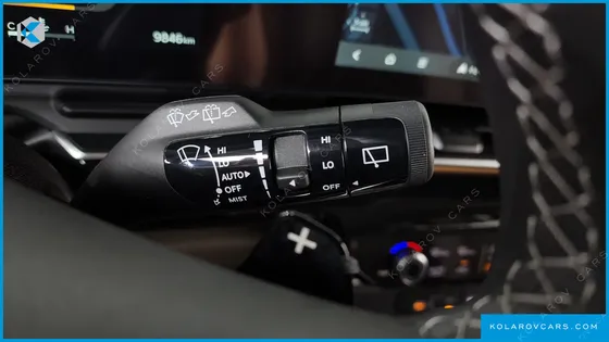KIA CARNIVAL 9-SEATER SIGNATURE