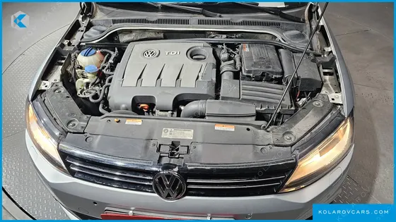 VOLKSWAGEN JETTA 1.6 TDI BLUE MOTION