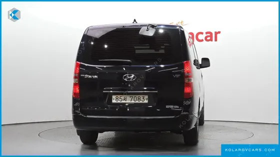 HYUNDAI STAREX VAN 5-SEATER