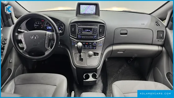 HYUNDAI STAREX 4WD URBAN 9-SEATER