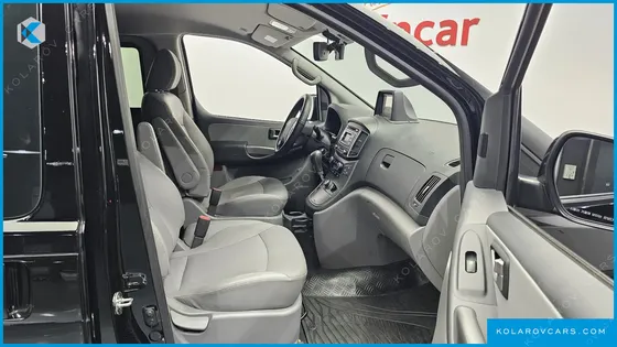 HYUNDAI STAREX 4WD URBAN 9-SEATER