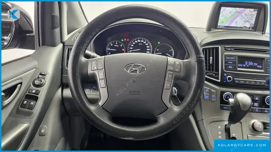 HYUNDAI STAREX 4WD URBAN 9-SEATER