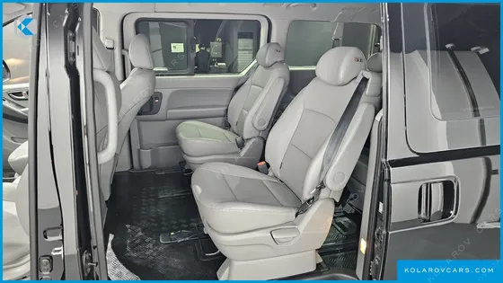HYUNDAI STAREX 4WD URBAN 9-SEATER
