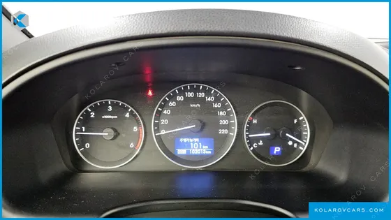 HYUNDAI STAREX 4WD URBAN 9-SEATER