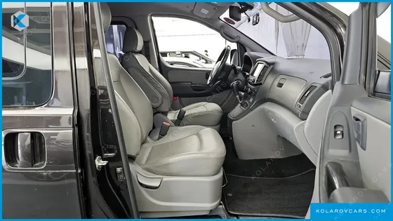 HYUNDAI STAREX 4WD URBAN 9-SEATER
