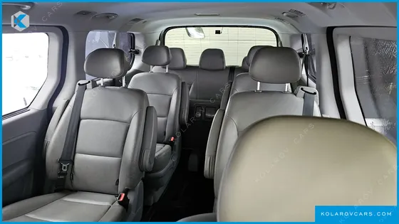 HYUNDAI STAREX 4WD URBAN 9-SEATER