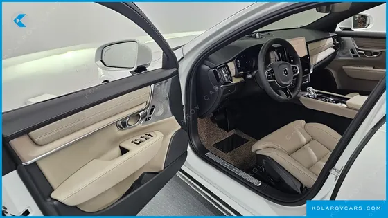 VOLVO S90 B5 ULTRA BRIGHT