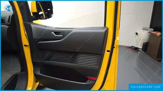 HYUNDAI STARIA L3.5  KINDER SAFETY CAR