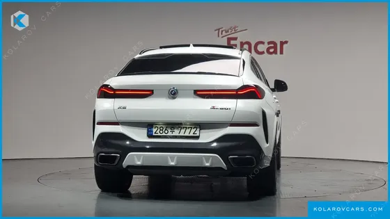 BMW X6 M50I