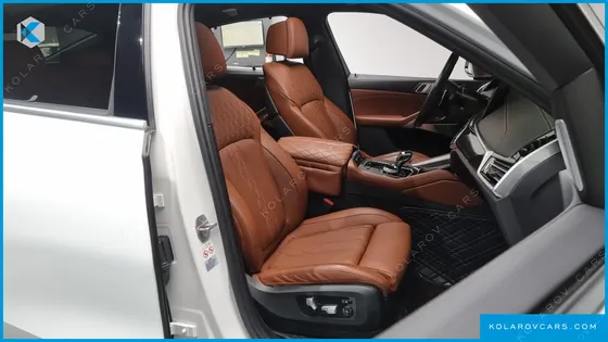 BMW X6 M50I