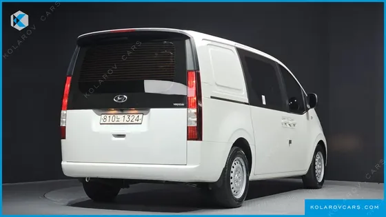 HYUNDAI STARIA CARGO 5-SEATER