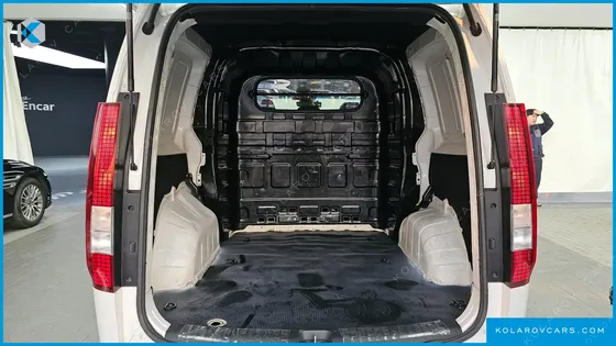 HYUNDAI STARIA CARGO 5-SEATER