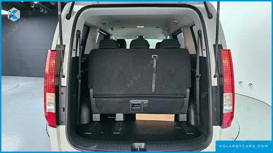 HYUNDAI STARIA TOURER 11-SEATER
