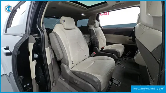 KIA CARNIVAL 9-SEATER GRAVITY