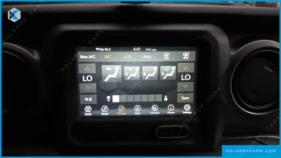 JEEP WRANGLER 2.0 SPORT 4DOOR WILLYS EDITION