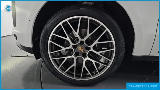 PORSCHE MACAN 2.0